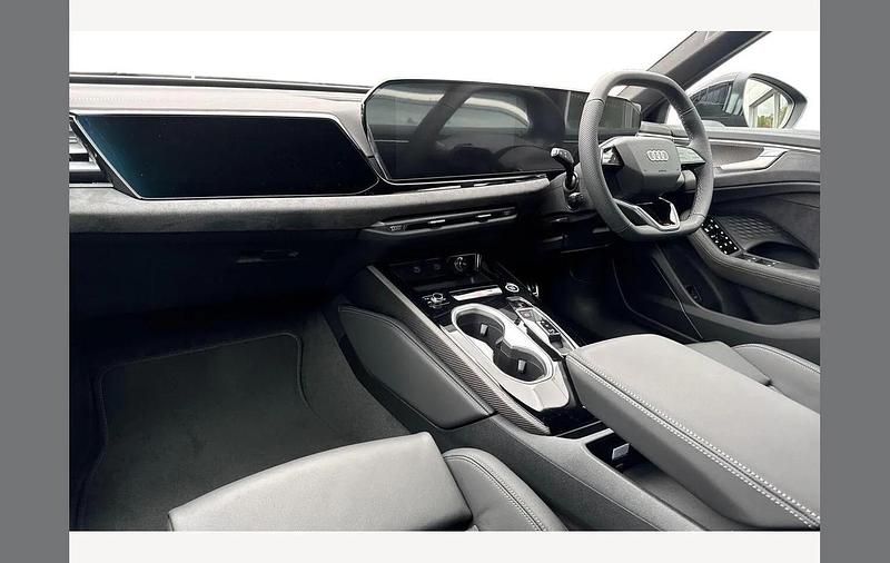 Usado Audi A6 Comfort 204 HP (150 kW) 2025 Preto Carrinha