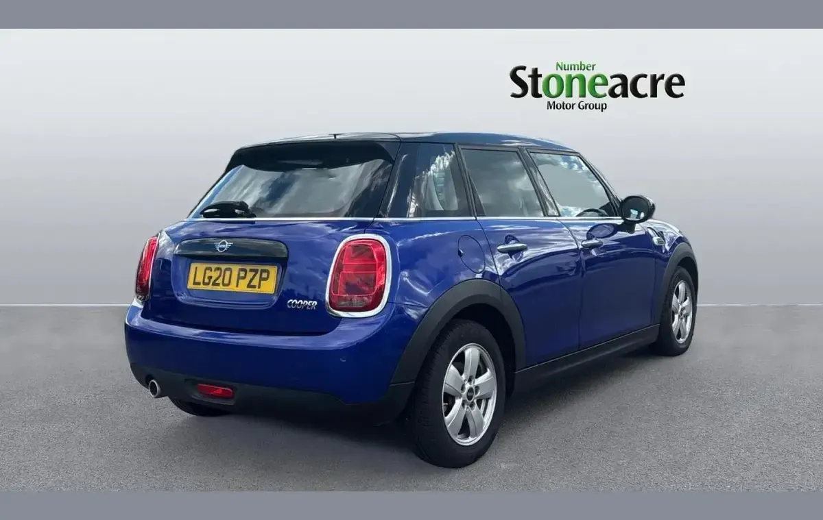 Used Mini Cooper Classic 134 HP (98 kW) 2020 Blue Hatchback