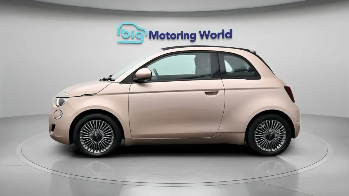 Używany Fiat 500e Icon 86 kW (118 KM) 2021 Złoty Kabriolet