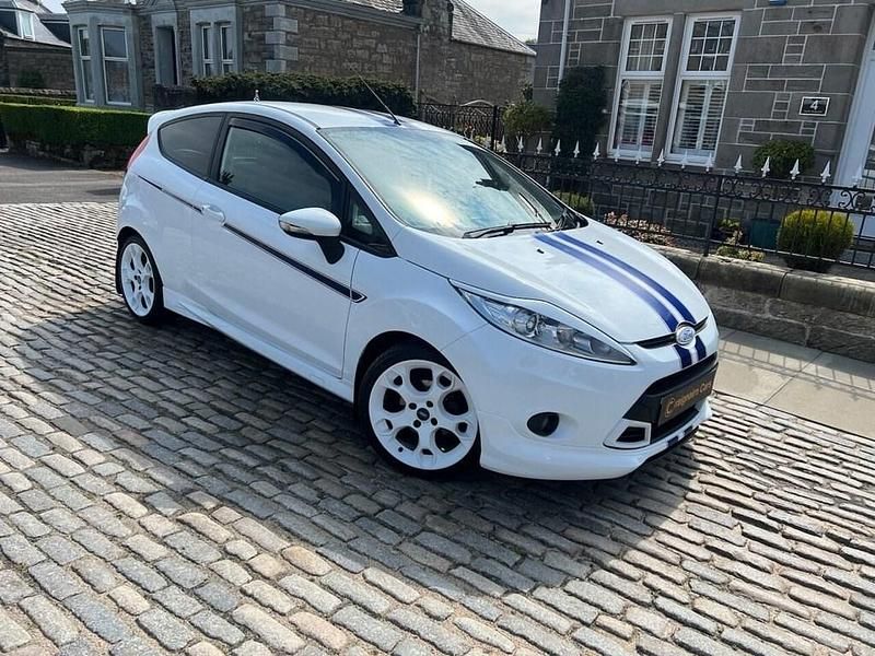 Used Ford Fiesta S 132 HP (97 kW) 2011 White Hatchback
