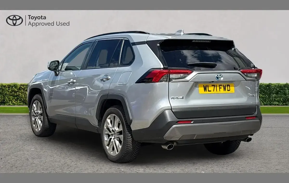 Used Toyota RAV4 Hybrid 214 HP (157 kW) 2022 Silver SUV