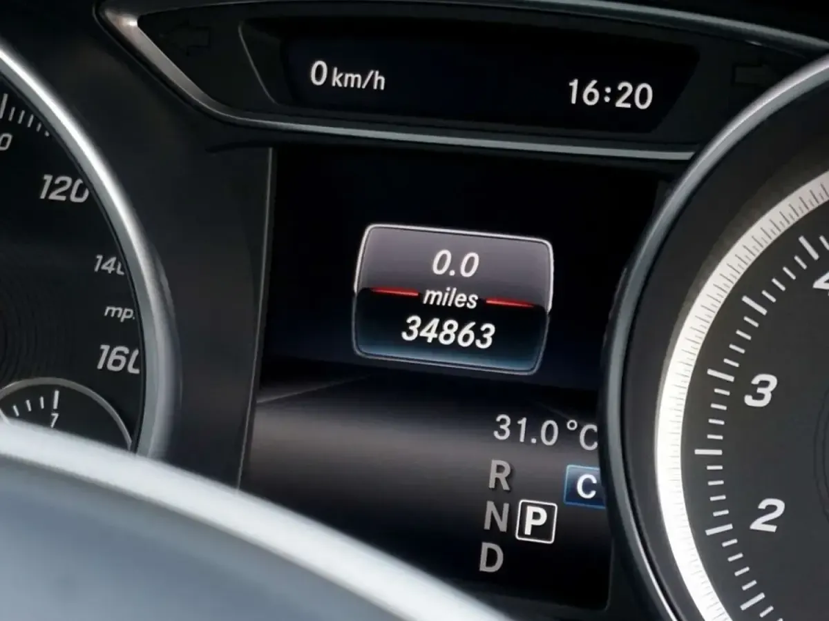 Used Mercedes GLA250 Executive 208 HP (152 kW) 2019 Red SUV
