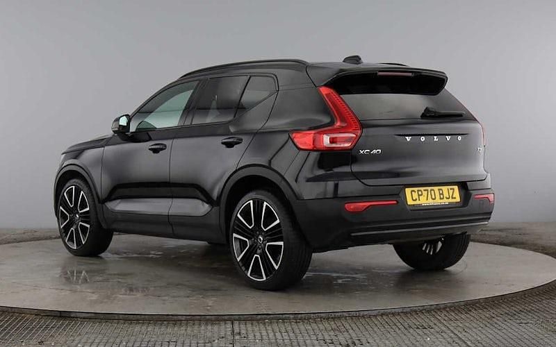 Used Volvo XC40 R-Design Pro 163 HP (119 kW) 2021 SUV