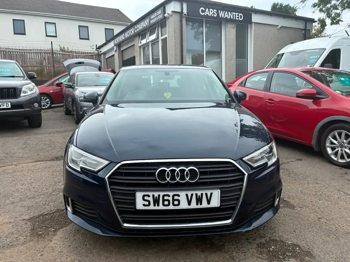 Used Audi A3 Sportback Sport 150 HP (110 kW) 2017 Blue Hatchback