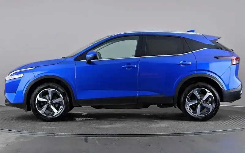 Used Nissan Qashqai N-Connecta 140 HP (102 kW) 2023 Blue SUV