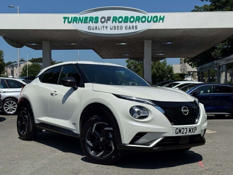 White Used 2023 Nissan Juke N-Connecta SUV | £19,300 (Fair price) - Image 1/4