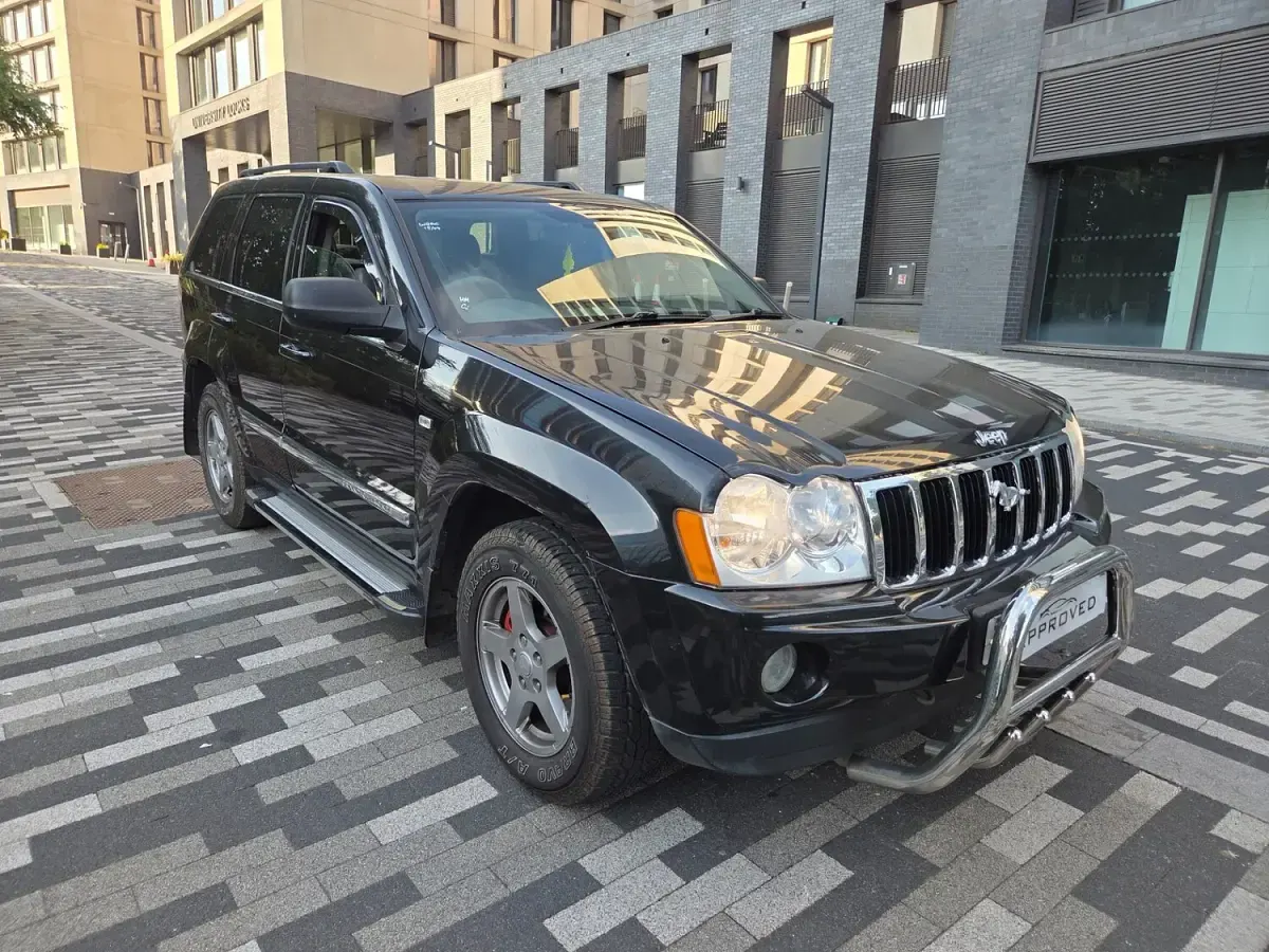 Used Jeep Grand Cherokee Limited 218 HP (160 kW) 2005 Black SUV