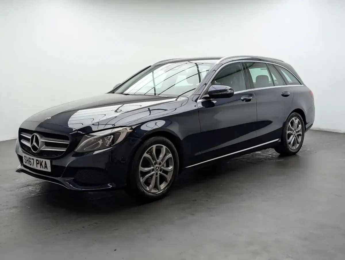 Usado Mercedes C220 2017 Azul Carrinha