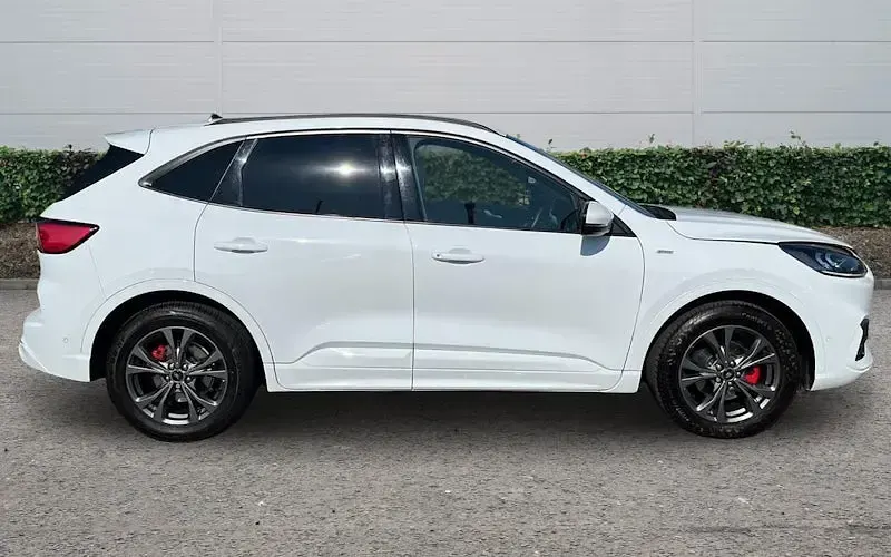 Used Ford Kuga ST-Line 150 HP (110 kW) 2020 White SUV