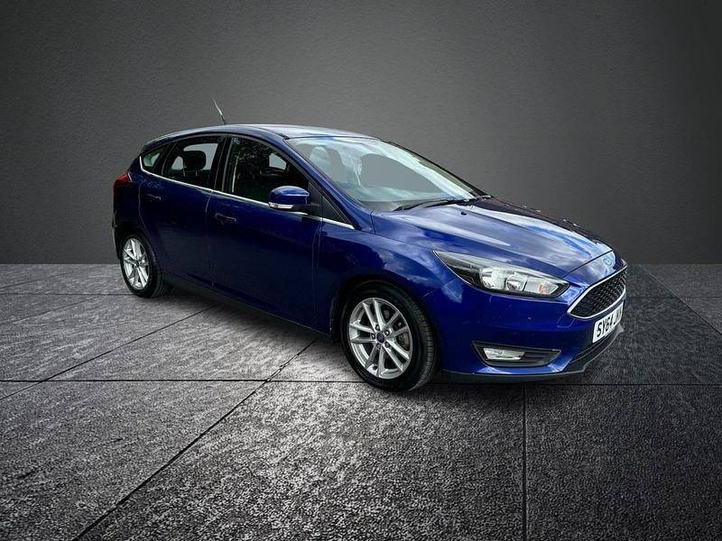 Blue Used 2014 Ford Focus Zetec Hatchback | £3,995 (Fair price) - Image 1/4
