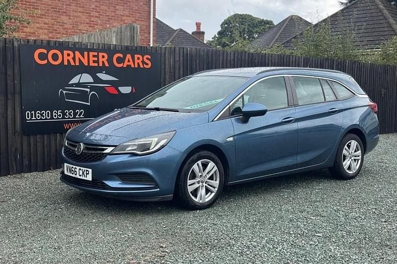 Blue Used 2016 Vauxhall Astra Design Edition Estate | £4,995 (Fair price) - Image 1/1
