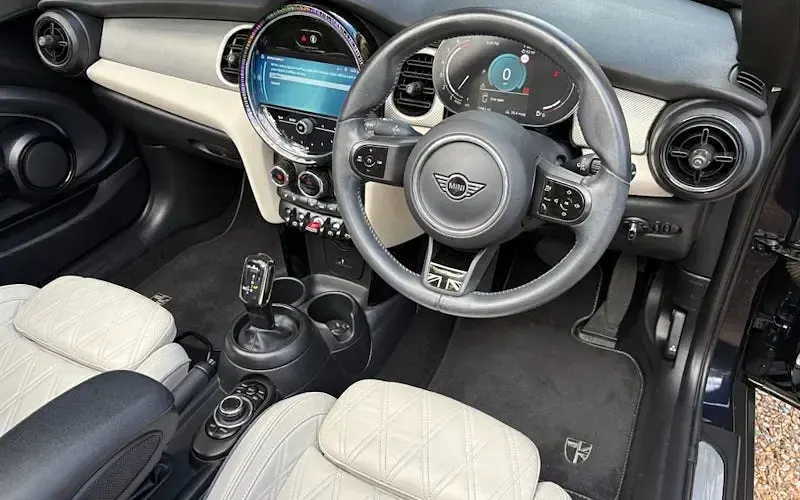 Used Mini Cooper Cabriolet Exclusive 136 HP (100 kW) 2022 Cabriolet