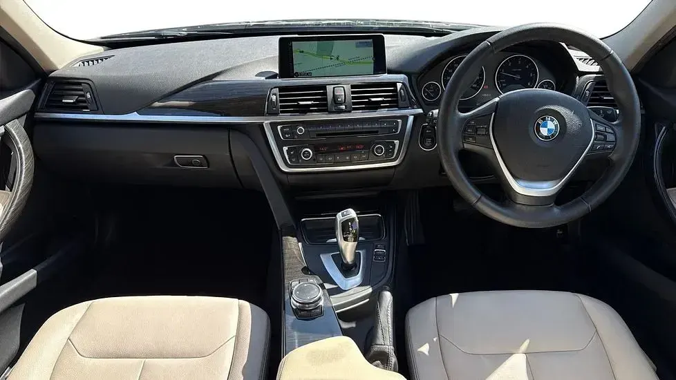 Used BMW 320 Luxury Line 181 HP (133 kW) 2015 Blue