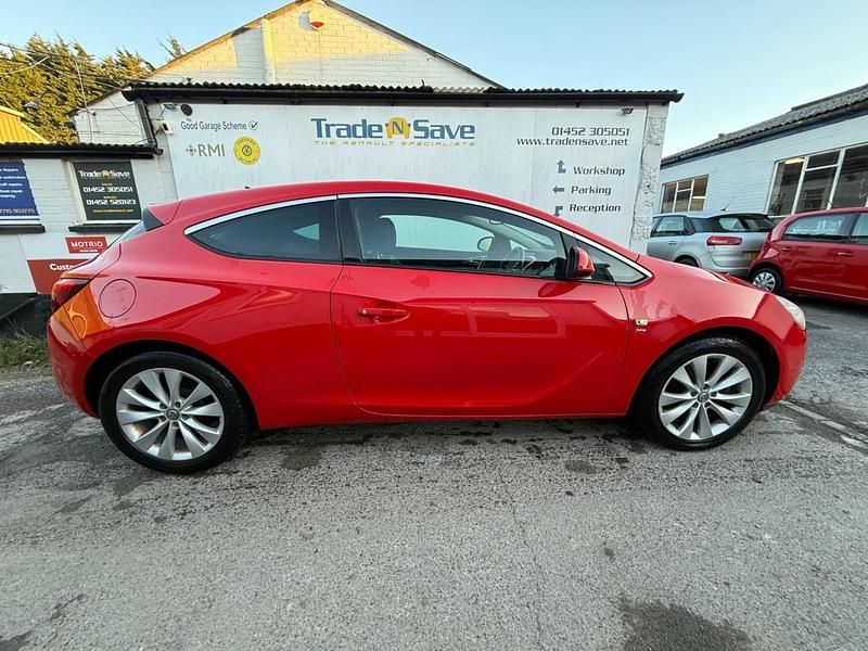 Used Vauxhall Astra GTC SRi 2012 Red Hatchback