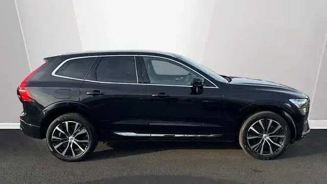 Begagnad Volvo XC60 Ultra 247 HK (181 kW) 2025 Svart SUV