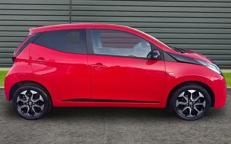 Usado Toyota Aygo Trend 72 HP (52 kW) 2021 Citadino