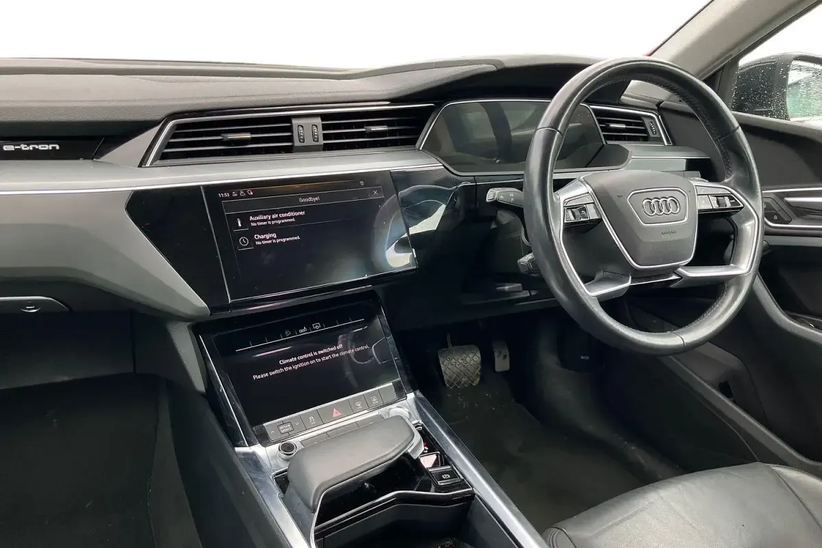 Used Audi e-tron Comfort 230 kW (313 HP) 2020 Black SUV