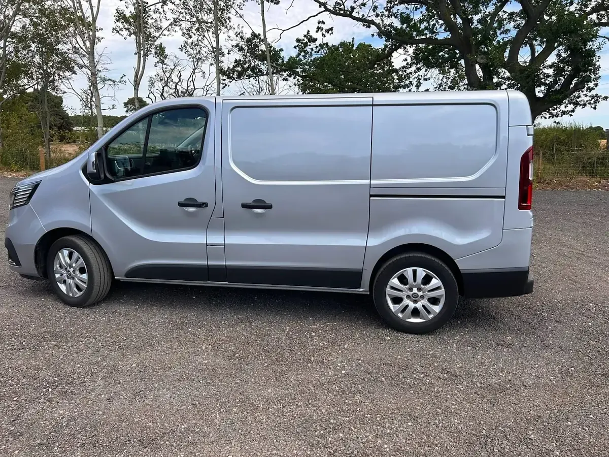 Used Renault Trafic 2023 Grey MPV
