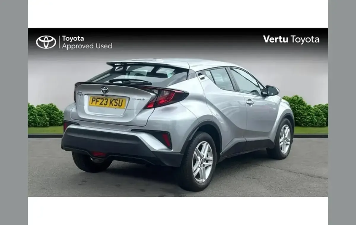 Used Toyota C-HR 122 HP (89 kW) 2023 Silver SUV