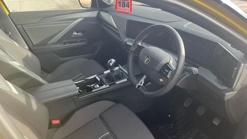 Used Vauxhall Astra S 128 HP (94 kW) 2024 Black Hatchback