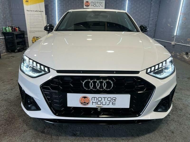Used Audi A4 Black Edition 150 HP (110 kW) 2020 White Sedan
