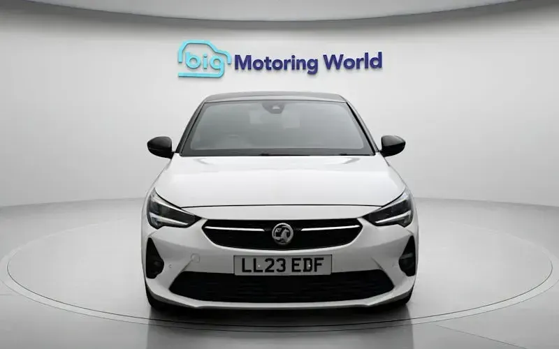 Used Vauxhall Corsa Ultimate 131 HP (96 kW) 2023 White Hatchback