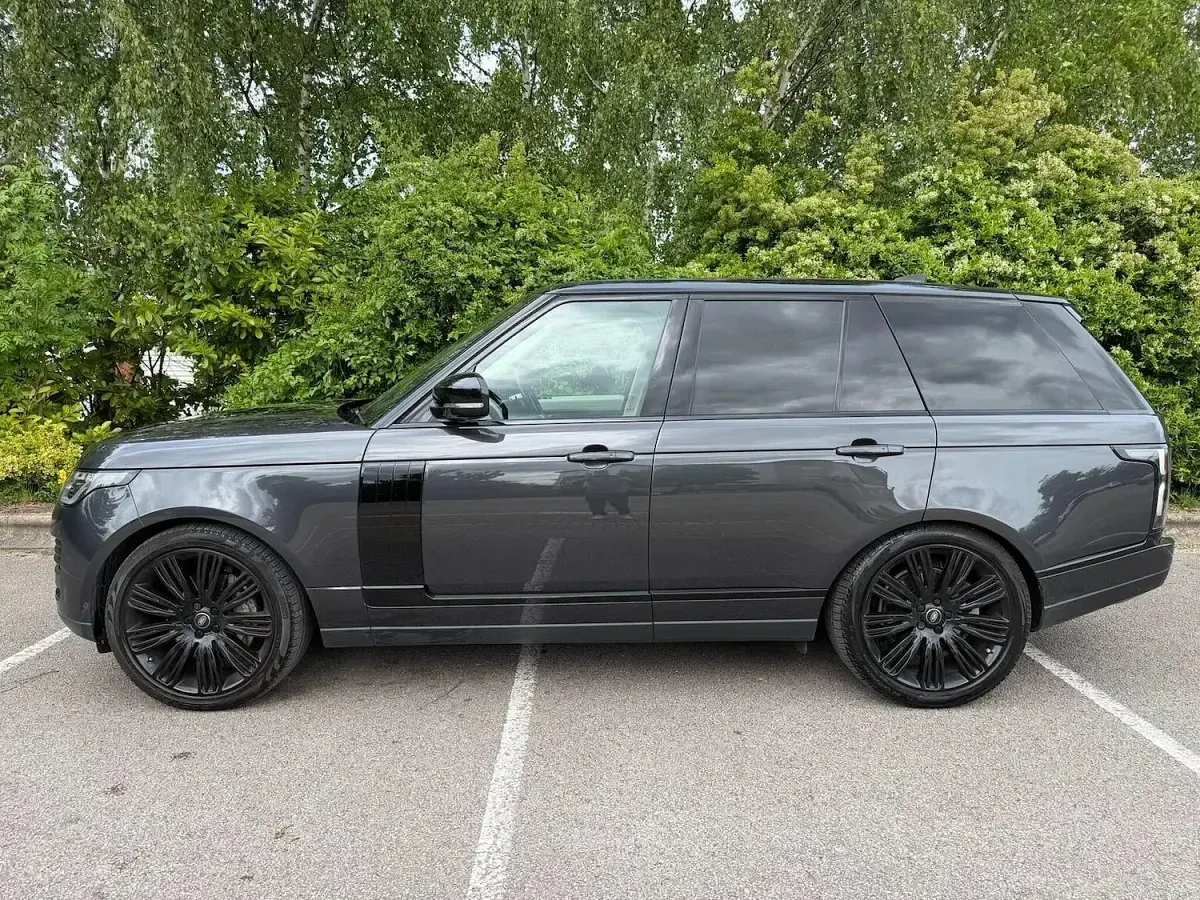 Used Land Rover Range Rover Vogue SE 275 HP (202 kW) 2020 Grey SUV