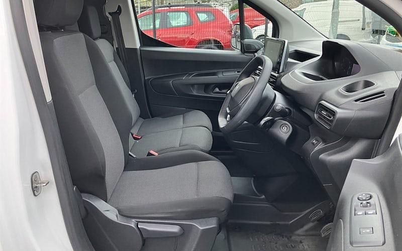 Used Peugeot Partner Premium 102 HP (75 kW) 2021 MPV