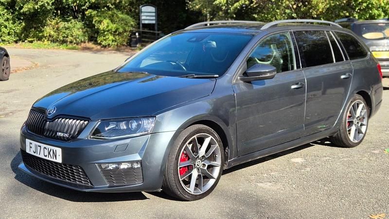 Used Skoda Octavia vRS 150 HP (110 kW) 2017 Grey Estate