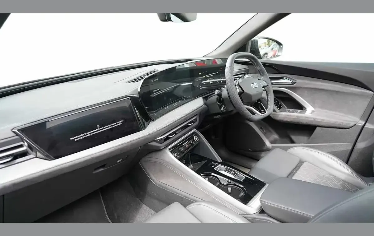 Used Audi Q5 Advanced 204 HP (150 kW) 2025 Black SUV