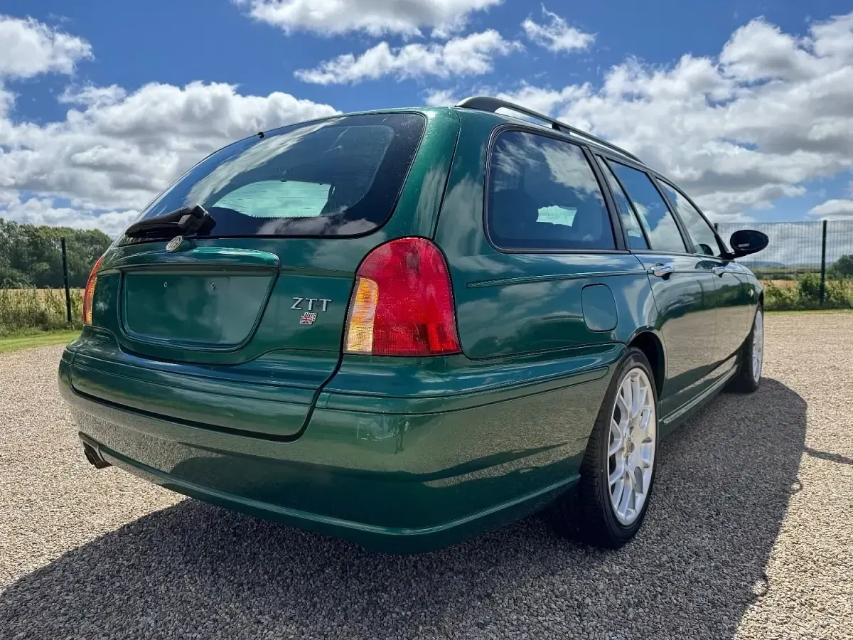 Used MG ZT 2006 Green Estate