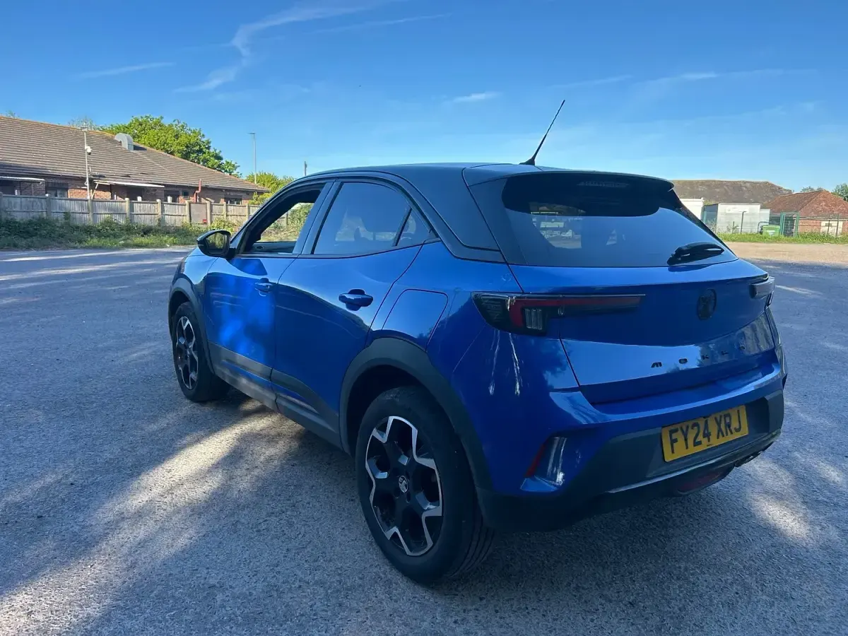 Second-hand Vauxhall Mokka Ultimate 130 CP (95 kW) 2024 Albastru SUV