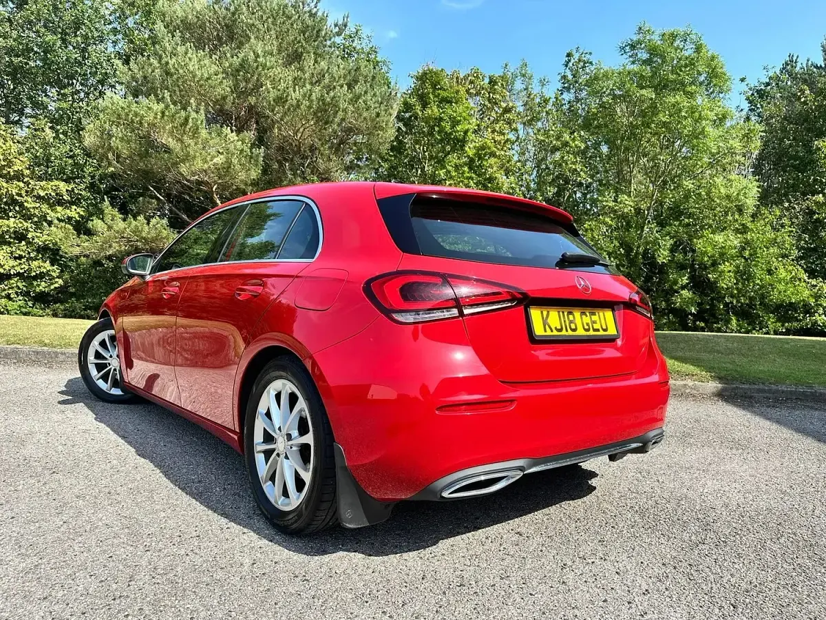Used Mercedes A180 116 HP (85 kW) 2018 Red Hatchback