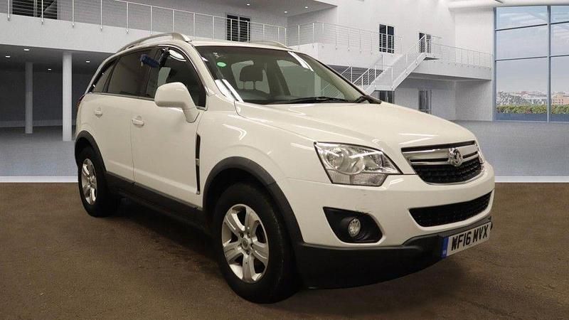 White Used 2016 Vauxhall Antara S SUV | £4,000 (Fair price) - Image 1/4