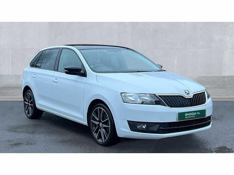 White Used 2017 Skoda Rapid Sport Hatchback | £8,390 (Fair price) - Image 1/4
