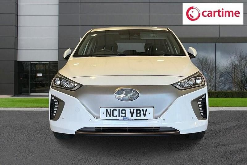 Used Hyundai Ioniq Premium SE 88 kW (120 HP) 2019 White Hatchback