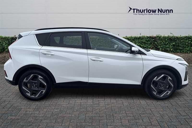 Used Hyundai Bayon Premium 100 HP (73 kW) 2025 White SUV