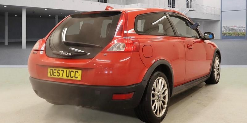 Used Volvo C30 SE 2007 Red Hatchback