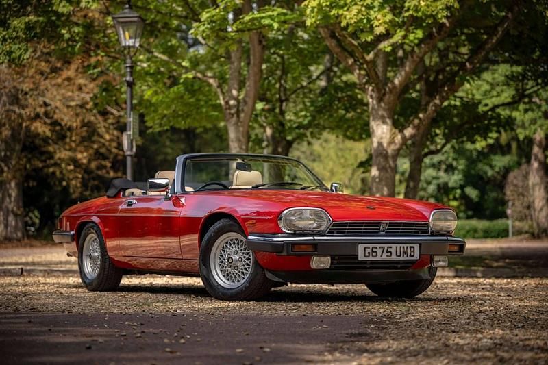 Signal red Used 1989 Jaguar XJS Cabriolet | £8,000 - Image 1/3
