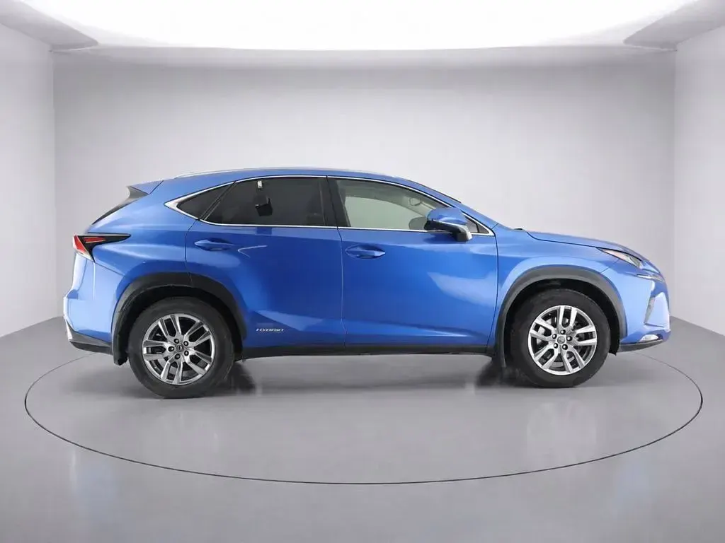 Used Lexus NX300h 197 HP (144 kW) 2019 Blue SUV
