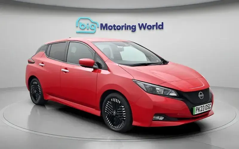 Used Nissan Leaf N-Connecta 110 kW (150 HP) 2025 Hatchback