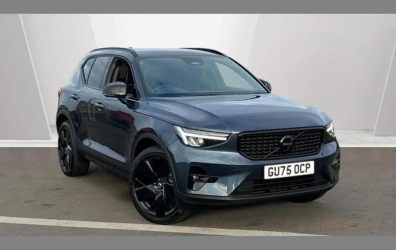 Blue New 2025 Volvo XC40 Plus SUV | £35,950 (Good price) - Image 1/3