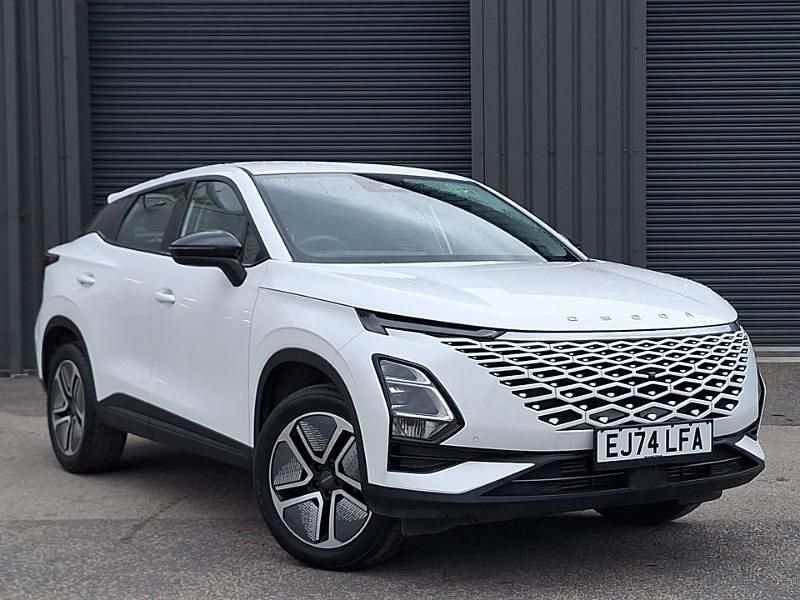 White Used 2024 Omoda 5 SUV | £21,498 (Fair price) - Image 1/4