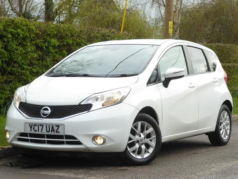 Used Nissan Note Acenta Premium 90 HP (66 kW) 2017 White Hatchback