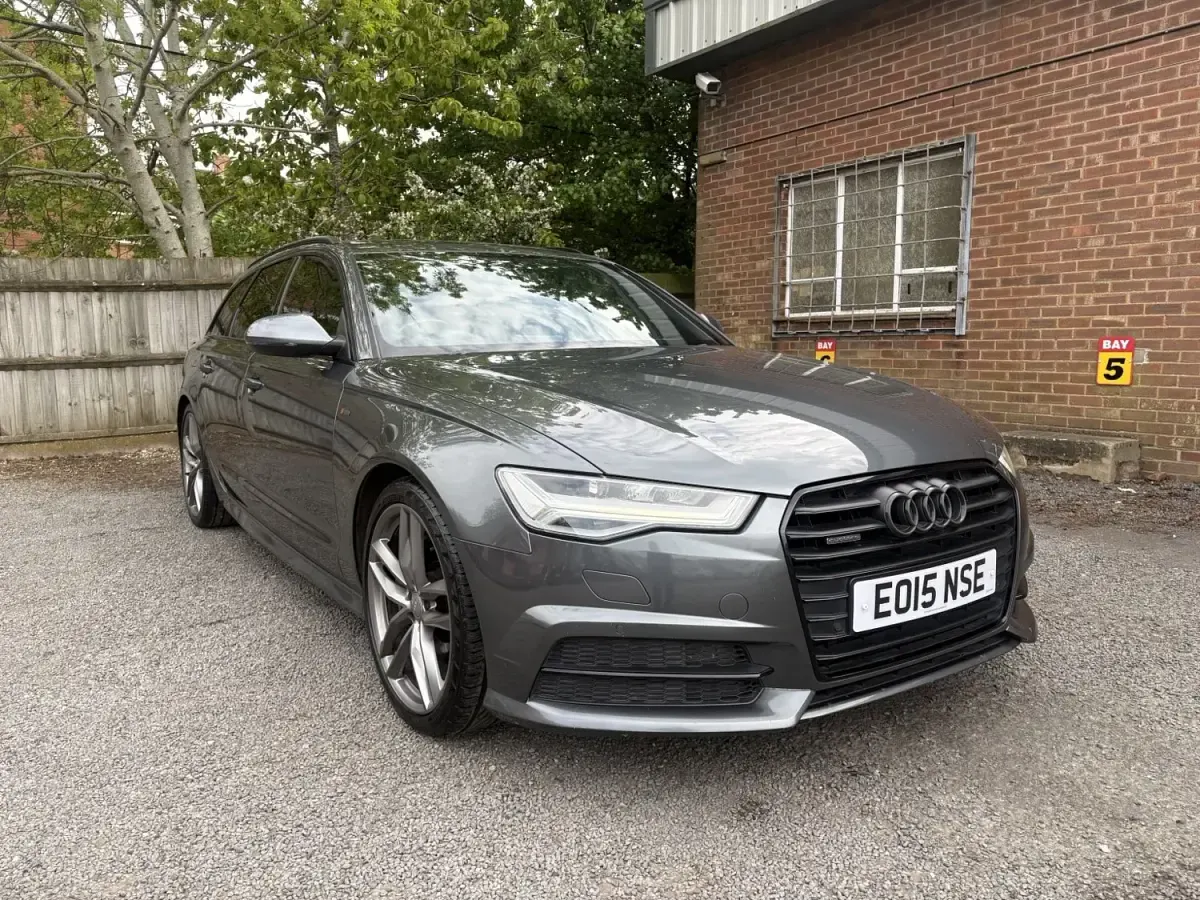 Usado Audi A6 Black Edition 272 CV (200 kW) 2015 Gris Familiar
