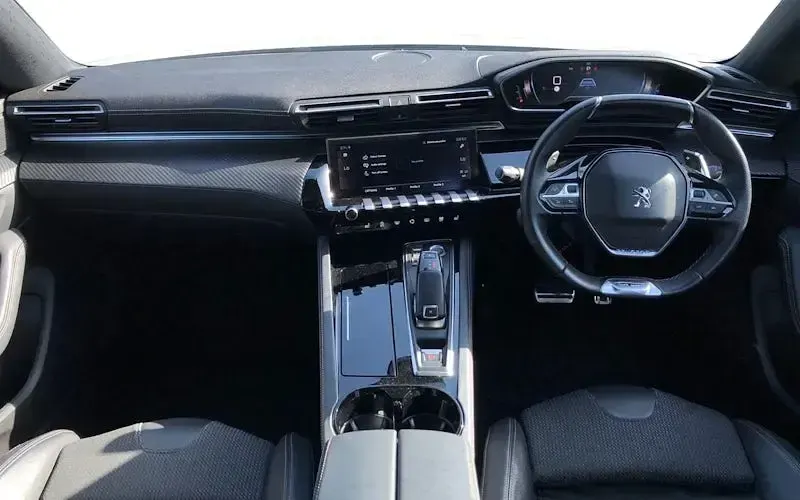 Used Peugeot 508 SW GT-line 163 HP (119 kW) 2020 White Estate