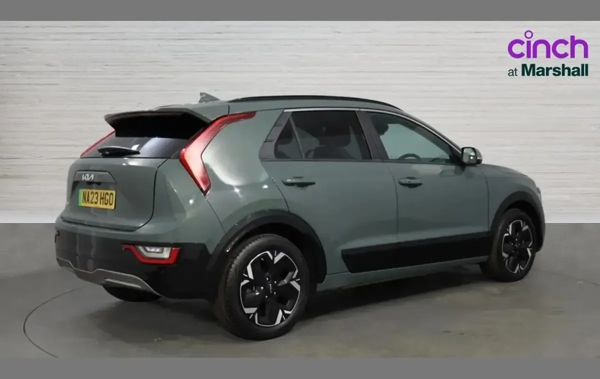 Used Kia e-Niro 150 kW (204 HP) 2023 Green SUV