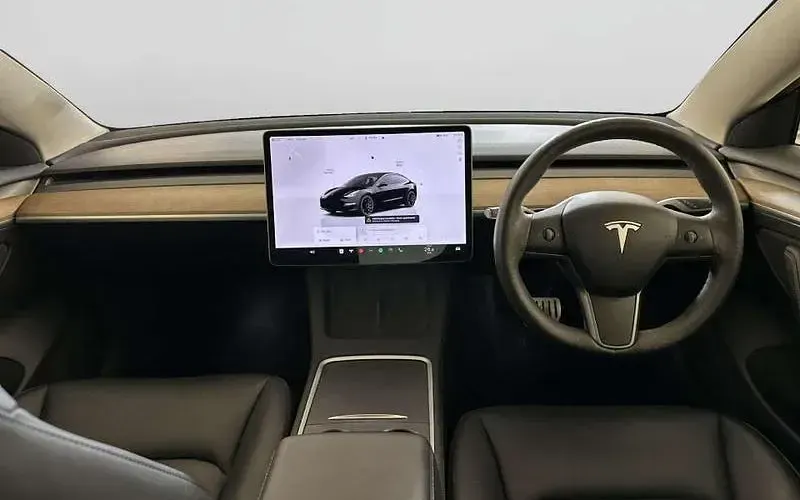 Używany Tesla Model 3 Performance 461 kW (627 KM) 2022 Czarny Sedan/Limuzyna