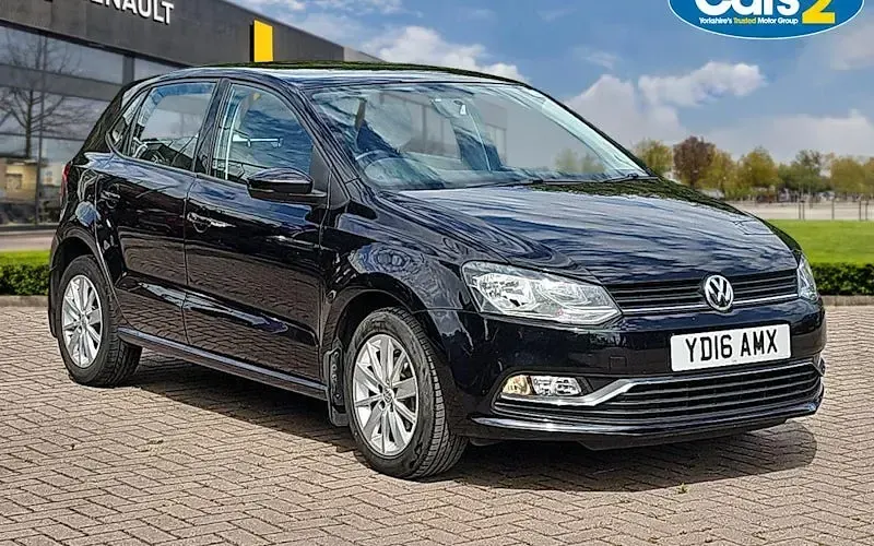 Used VW Polo SE 90 HP (66 kW) 2015 Hatchback