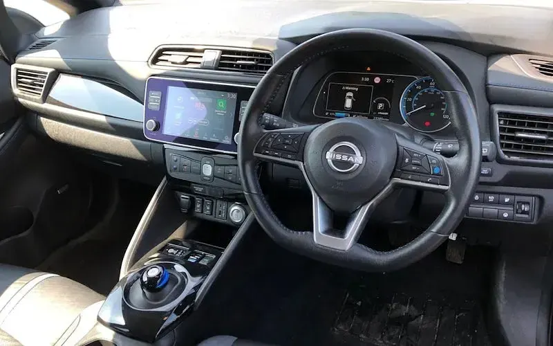 Gebraucht Nissan Leaf 360º 160 kW (218 PS) 2022 Grau Kleinwagen